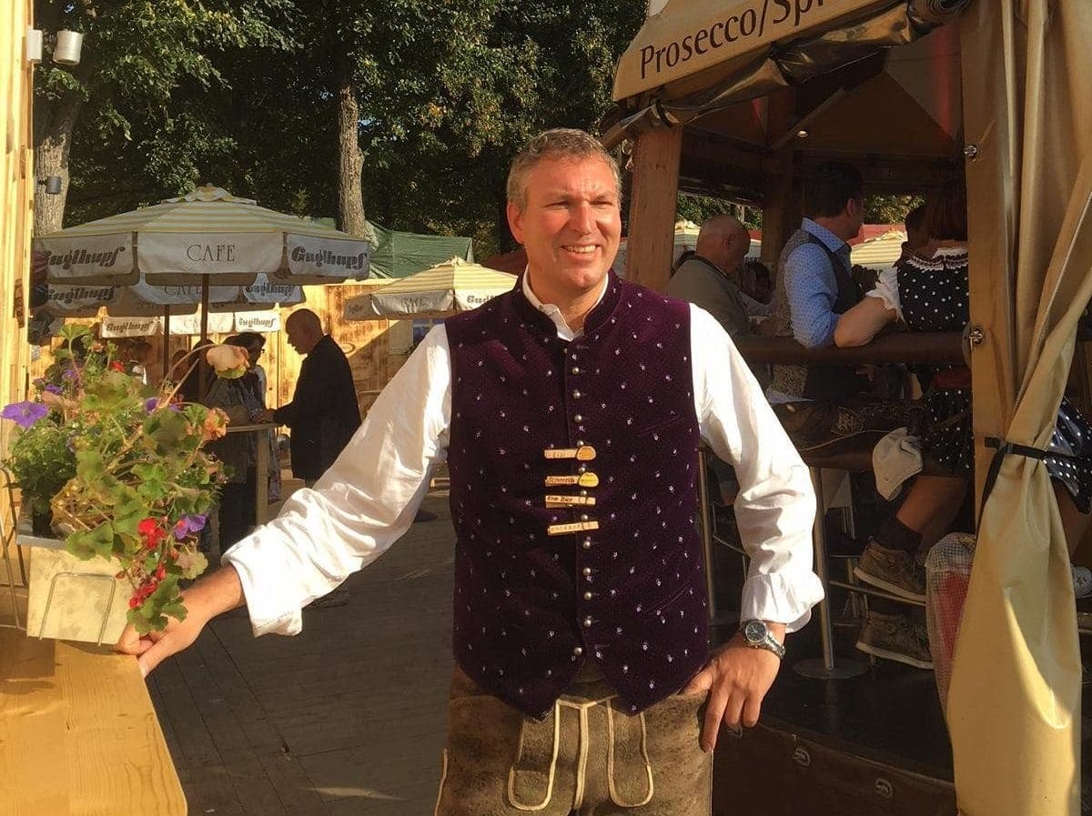 Gastgeber im Wiesn Guglhupf